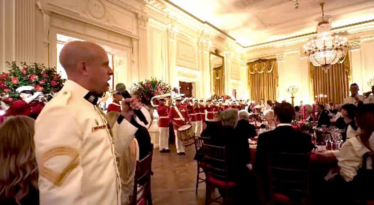 Miembros del coro del ejército de EE. UU. 