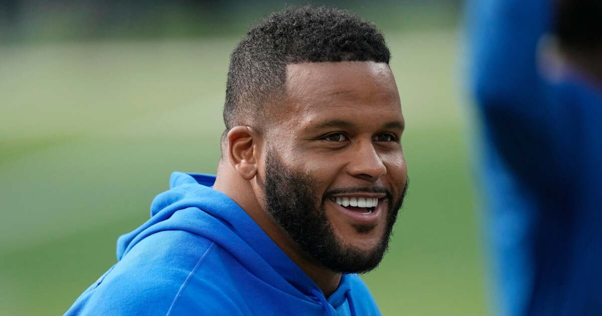 Aaron Donald no jugará para los Rams en su primer partido de temporada contra los 49ers