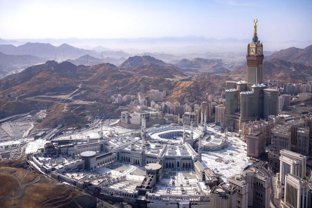 Arabia Saudita intercepta un dron hutí cerca de La Meca