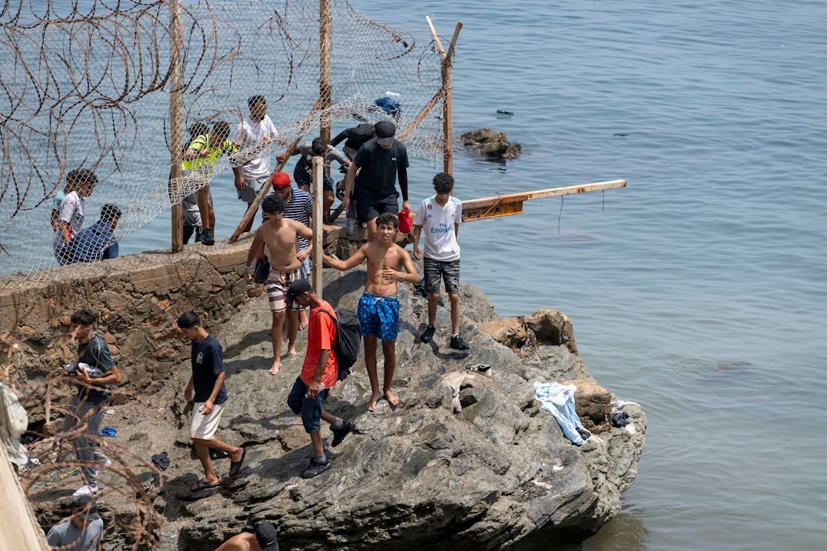 La agencia de espionaje española advirtió de cruces masivos a Ceuta antes de la crisis fronteriza