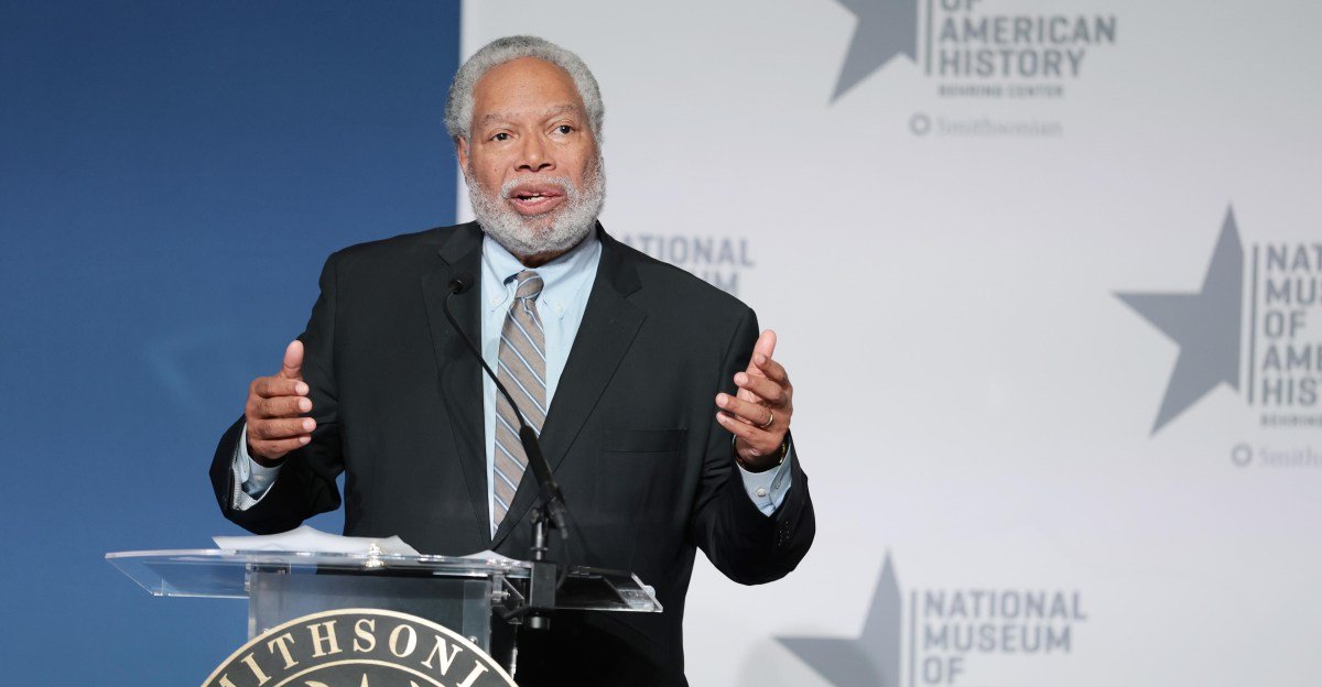Lonnie Bunch dimite como secretario del Smithsonian: la venganza del Smithsonian de Trump, brevemente explicada