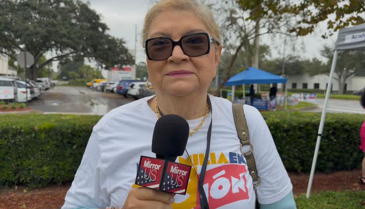 Fanny Domínguez, nueva ciudadana estadounidense, emitió su primer voto en las elecciones estadounidenses del lunes.