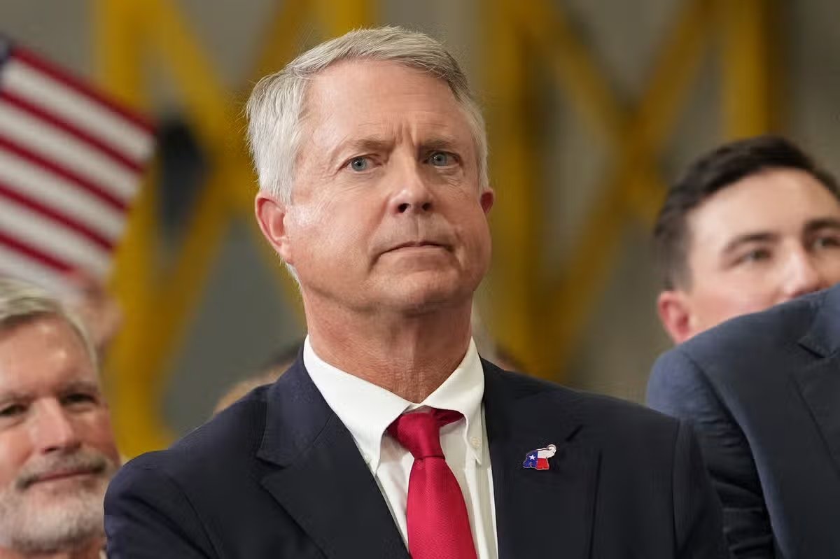 Senador Roger Marshall 