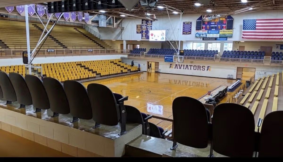 Gimnasio de la escuela secundaria Butler