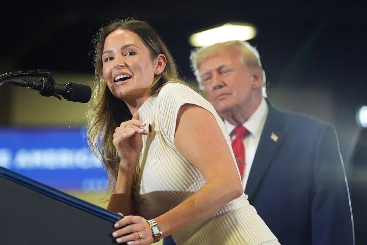 Margot MartínDonald Trump