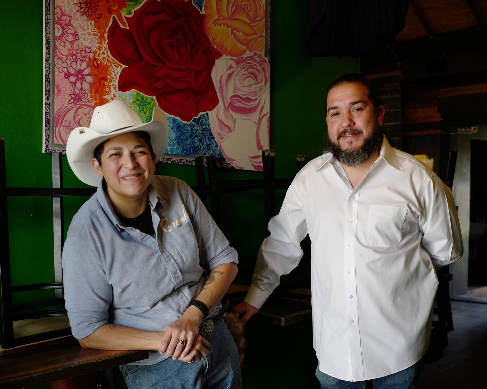 Alyssa Cantú y Antonio Reyna, dueños del Gremlin Bar en su club