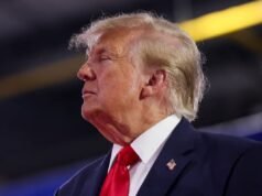Donald Trump dispara la alarma por cambiar la piel que ‘parece pavo grasiento’