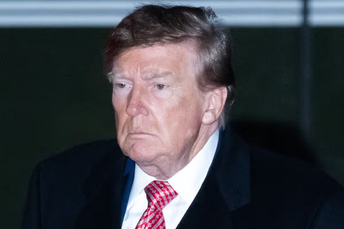 Donald Trump estrena impactante cabello ‘rojo’ que ‘parece una ardilla en la cabeza’