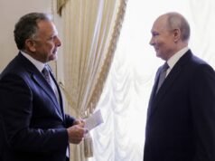 El enviado de Trump provoca indignación al elogiar “repugnantemente” a Putin como “humanitario” en medio de la brutal guerra con Ucrania.