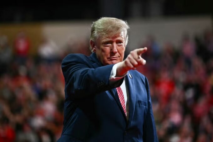 Trump humillado dice que los manifestantes serán 'abofeteados' después de